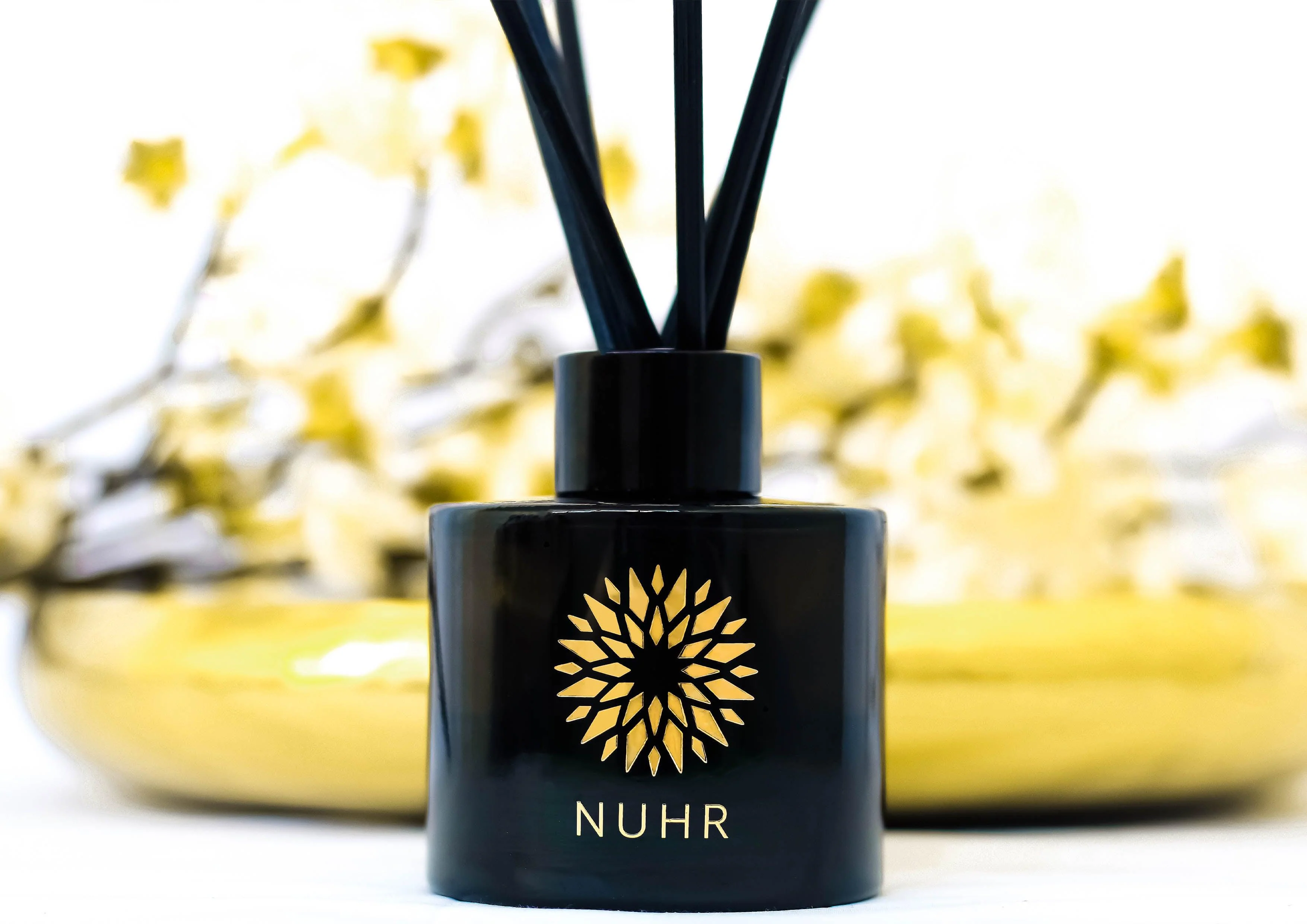 Oud & Amber Luxury Reed Room Diffuser - Image 4