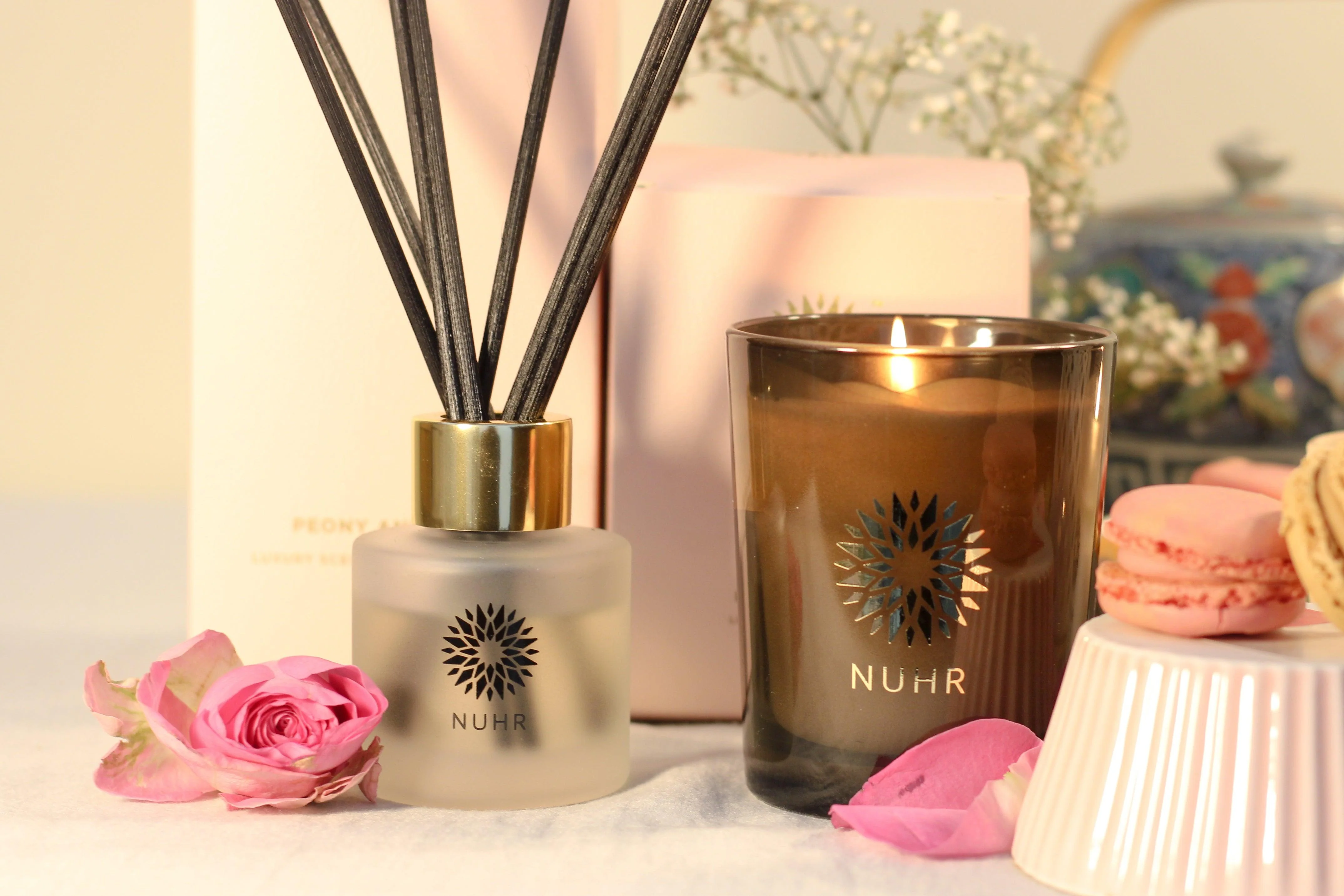 Peony & Oud Luxury Reed Diffuser - Image 3