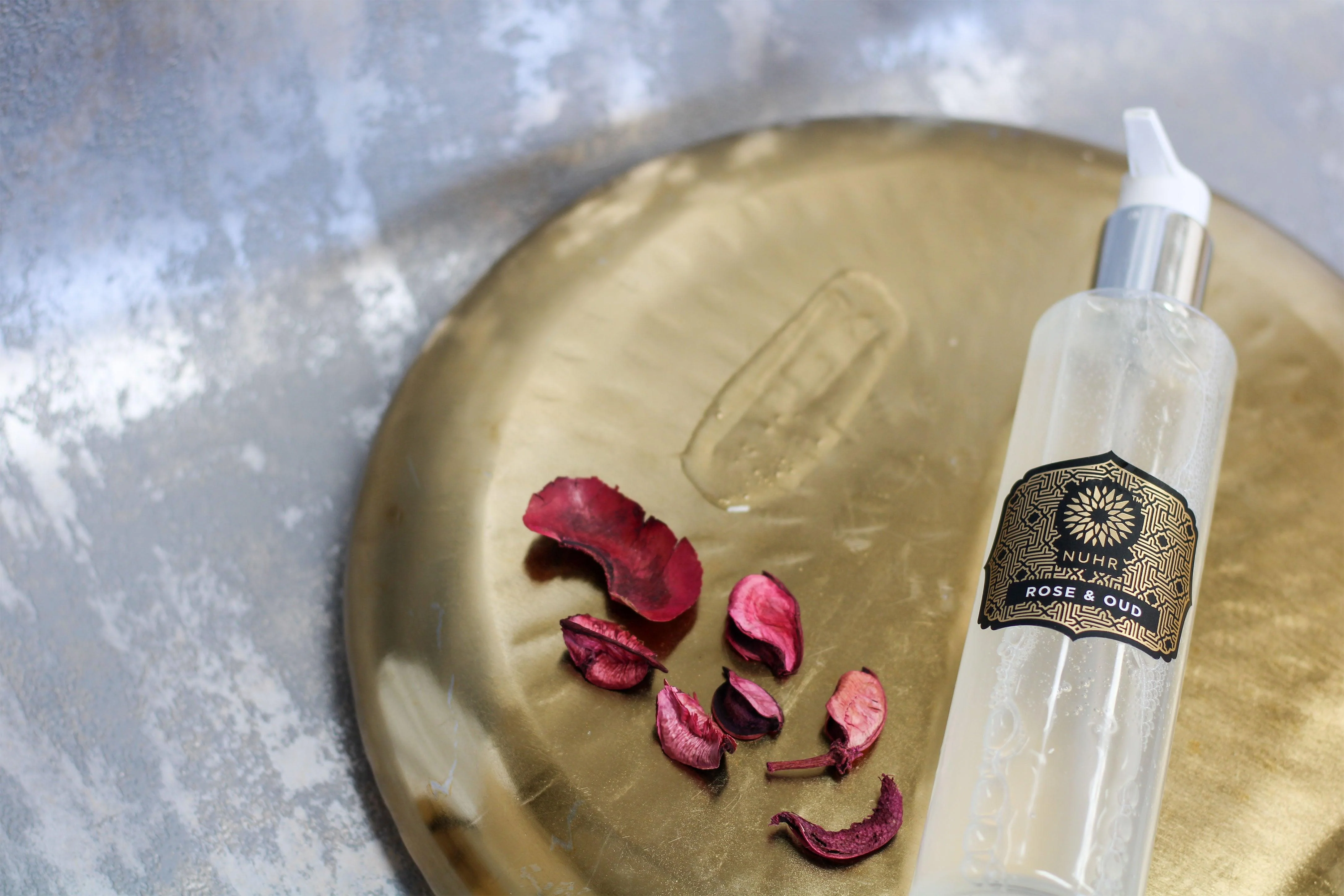 Rose & Oud Shower Gel - Image 4