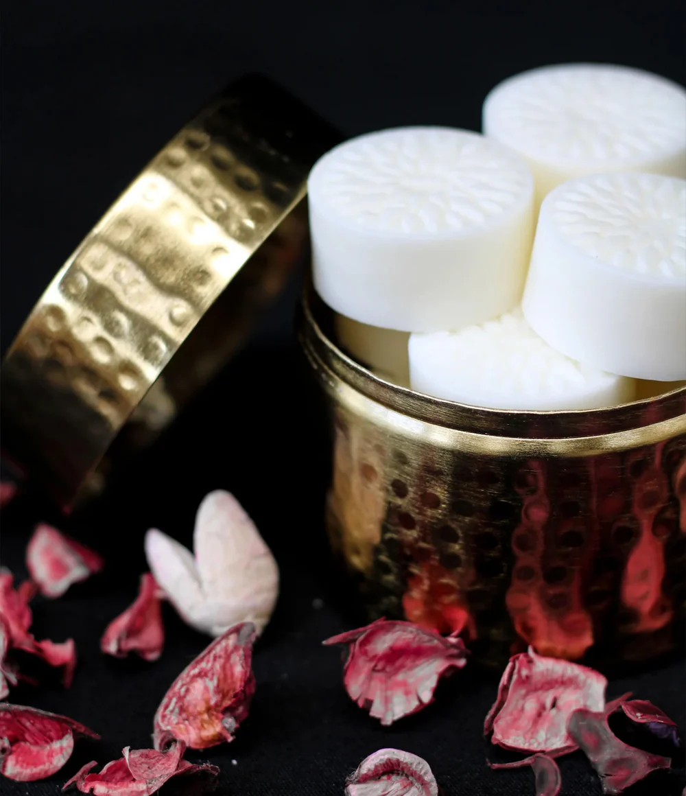 Set of 12 Rose & Oud Luxury Wax Melts - Image 5