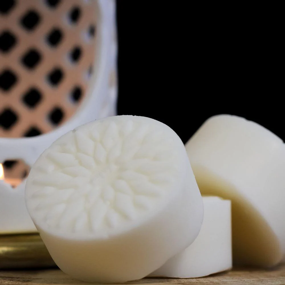 Set of 12 Oud Woods Luxury Wax Melts - Image 4